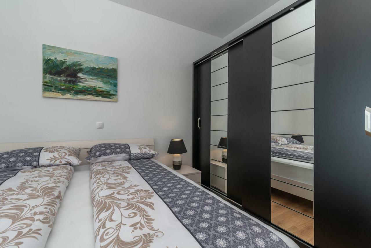 Villa Confido Luxury Apartment 01 Donji Seget Kültér fotó